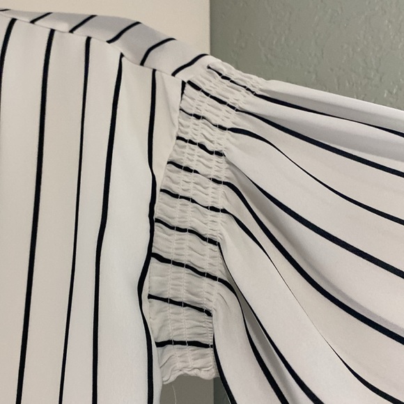 Alfani Blouse Ling Sleeve Sheer Stripe White Size Medium - Picture 3 of 5